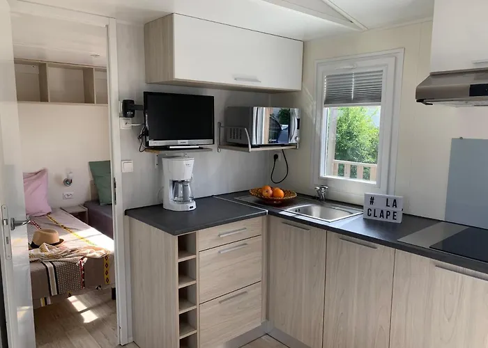 Campsite La Clape Village