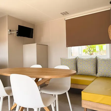 La Clape Village Camping