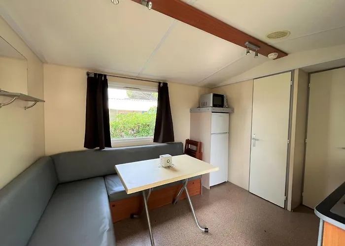 Kemping La Clape Village *